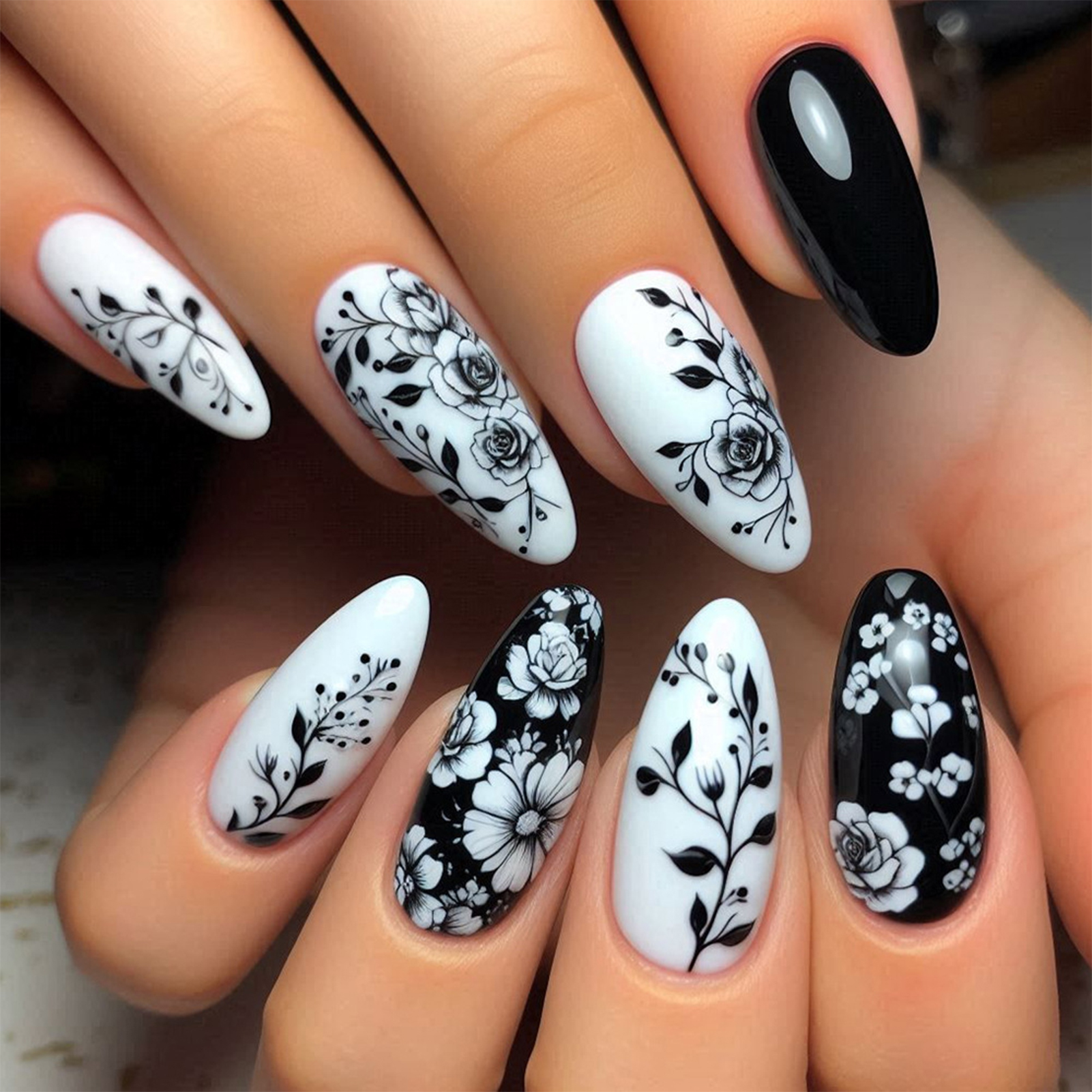 Pressed Flower Art - 24Pcs Almond Fake Nails Black/White Flower