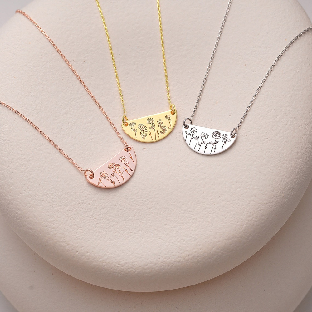 Custom Birth Month Flower Neck - Birth Flower Necklace recension och pris
