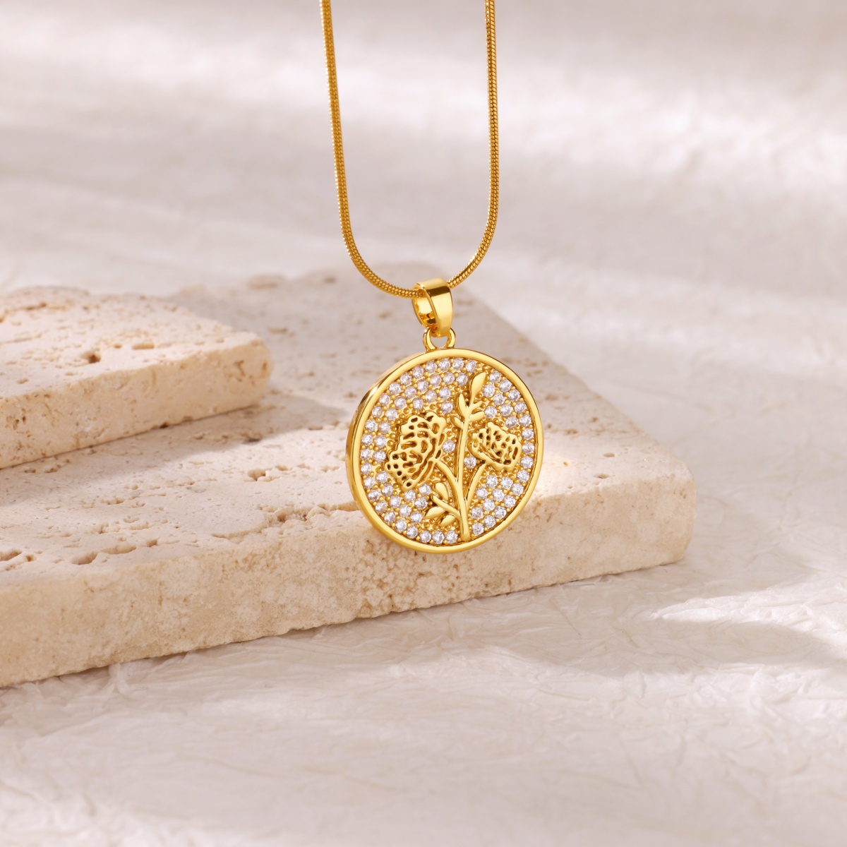 Zircon Flower Necklaces For Wo - Birth Flower Necklace recension och pris