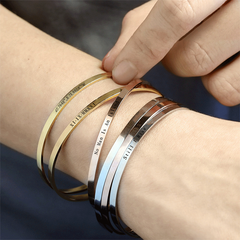 Custom Phrase Cuff Bracelets f - Coordinates Bracelet recension och pris