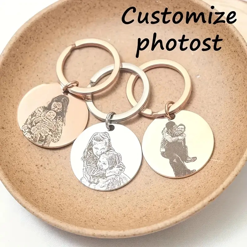 Personalized Engraved Portrait - Initial Ring Custom recension och pris
