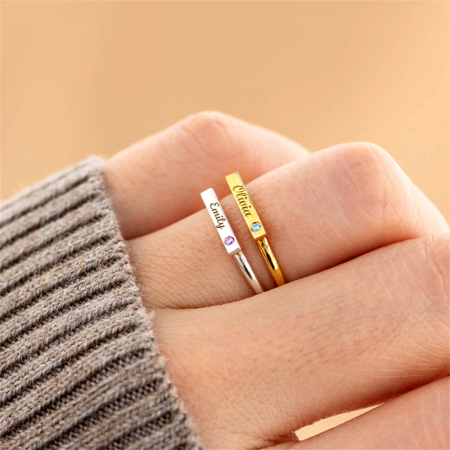 PERSONALIZED ENGRAVED MINIMALI - Initial Ring Custom recension och pris