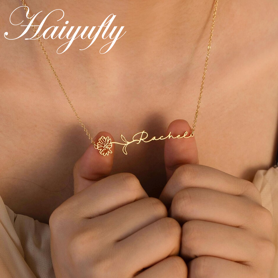 Haiyufly Custom Name Necklace  - Birth Flower Necklace recension och pris