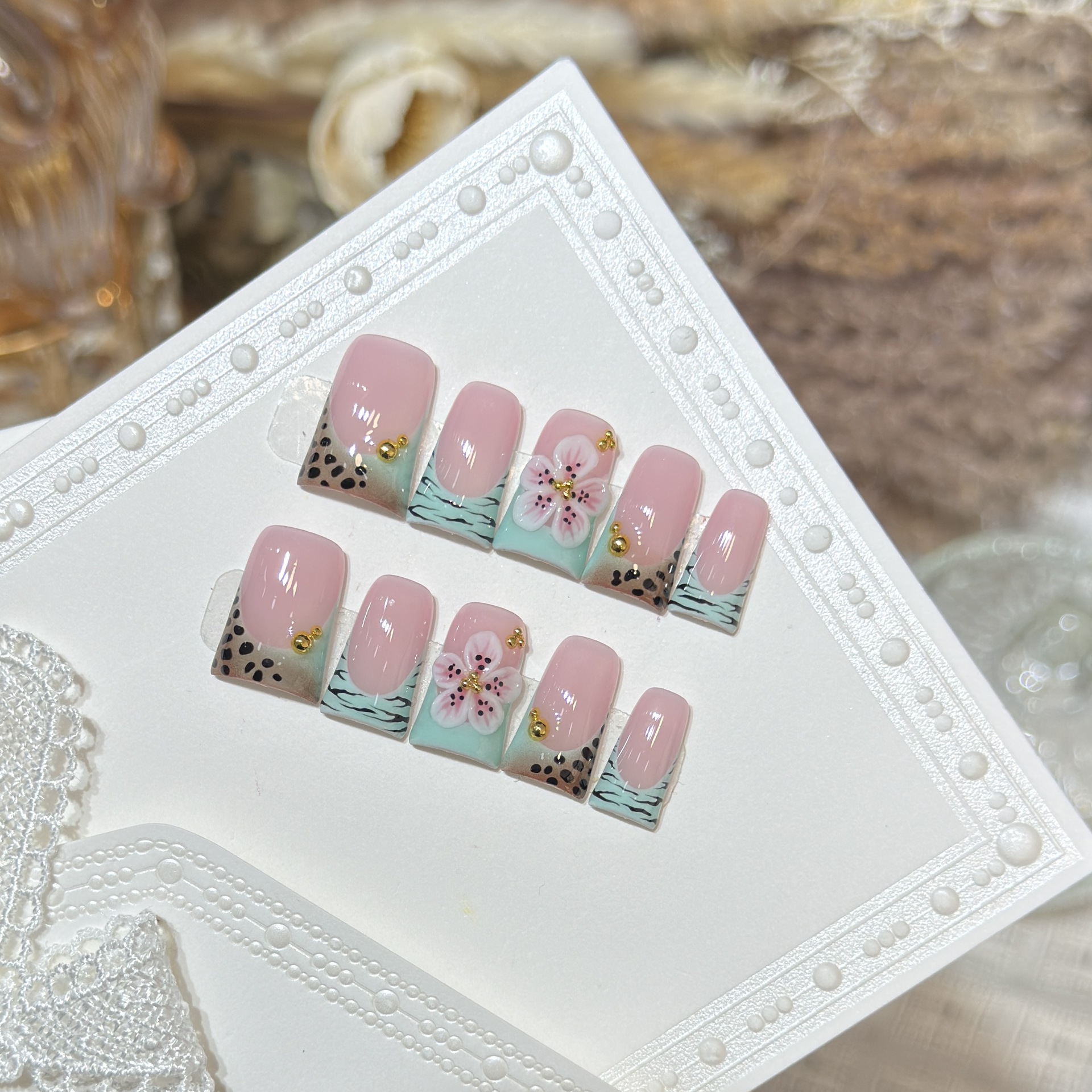 10pcs Press on Nails Duck Mout - Pressed Flower Art recension och pris