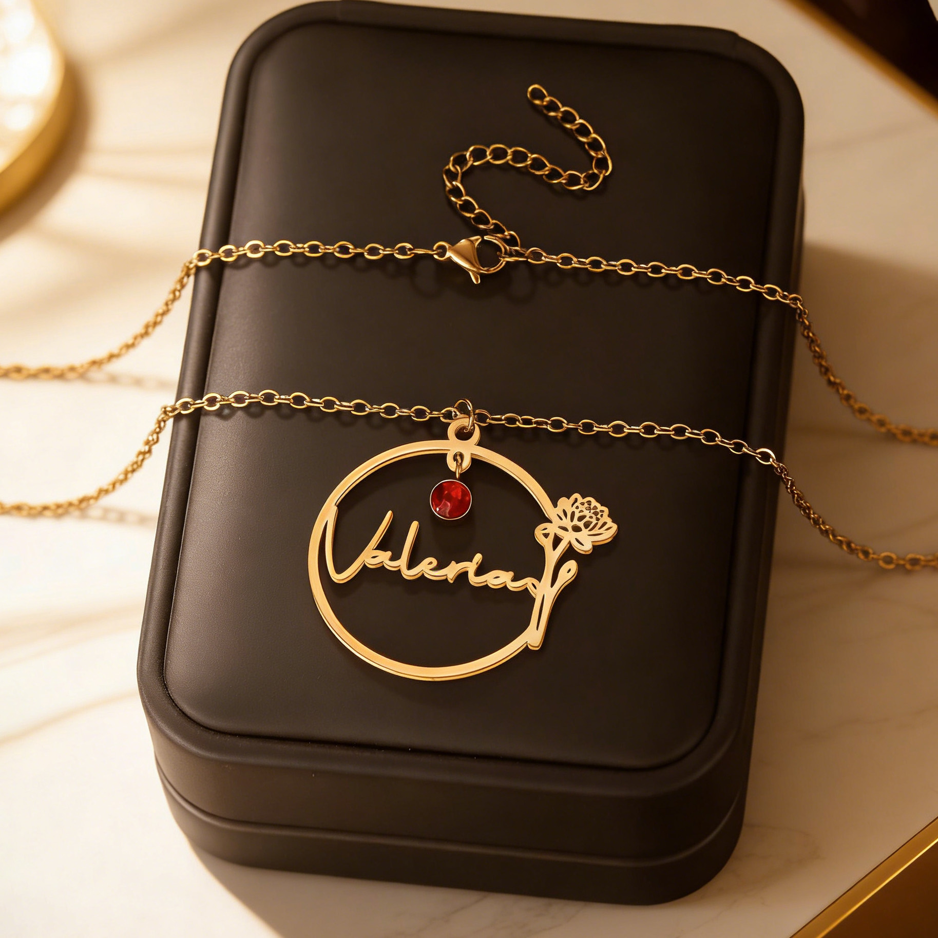 Haiyufly Custom Name Necklace  - Birth Flower Necklace recension och pris