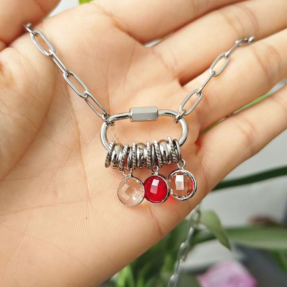 Custom Carabiner Name Charm Ne - Birth Flower Necklace recension och pris